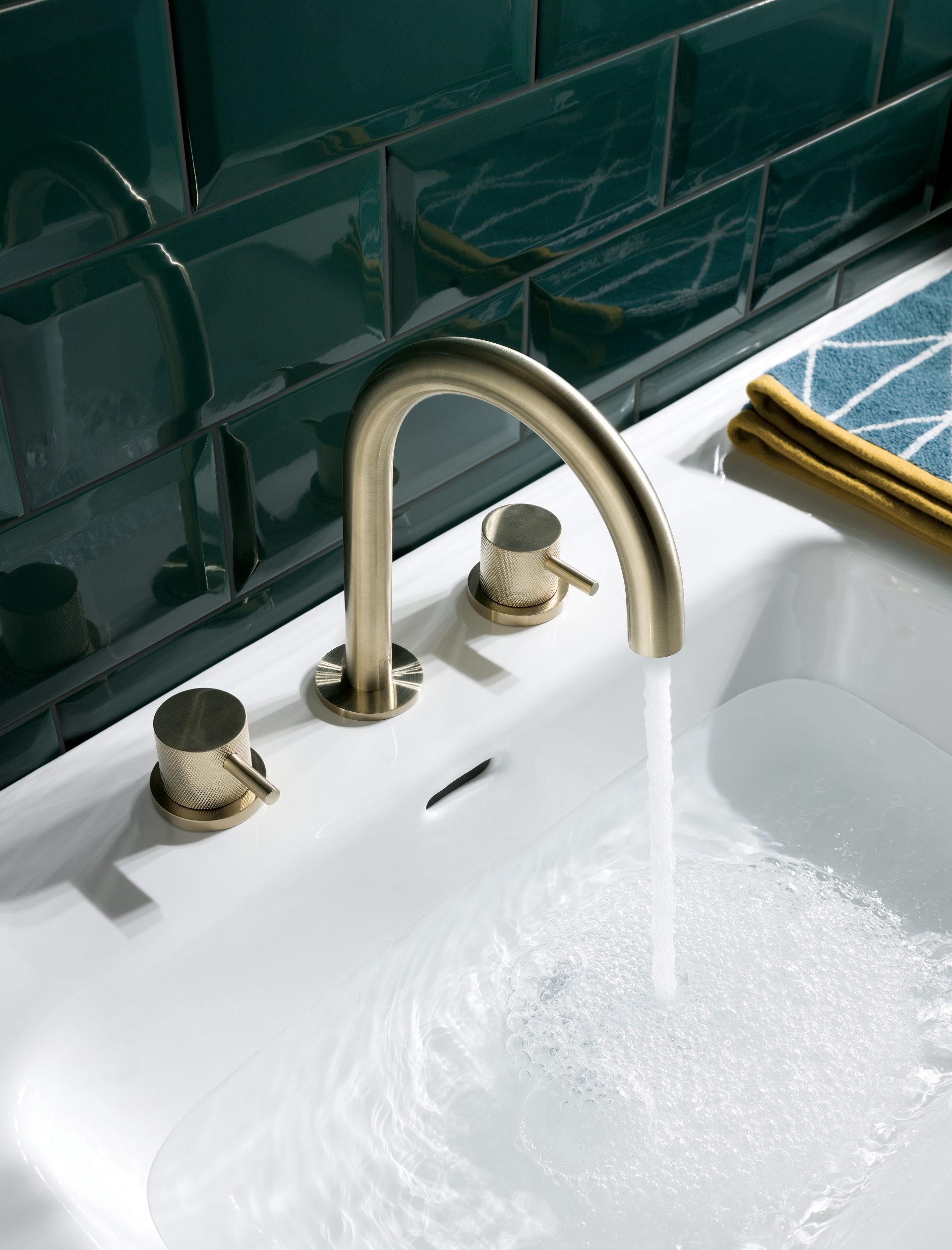 Vos 3 Hole Deck Mounted Basin Mixer - Brushed Brass - Image 2