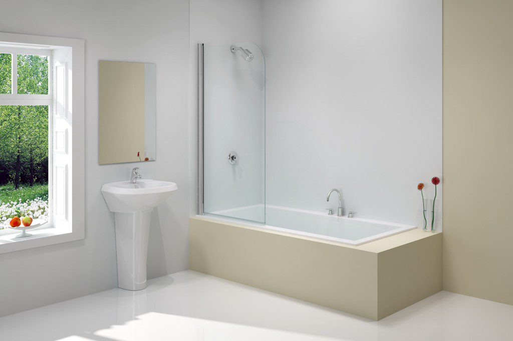 Single Curved Bathscreen 800 x 1500